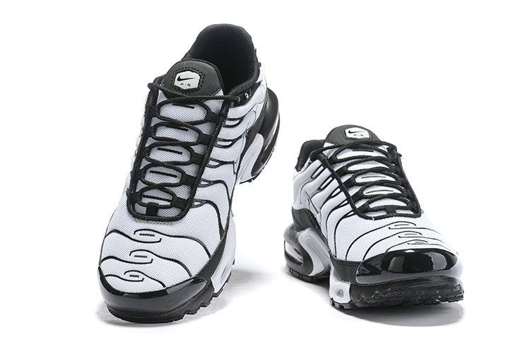 Air Max Plus TN 1 “Oreo” - PRONTA ENTREGA