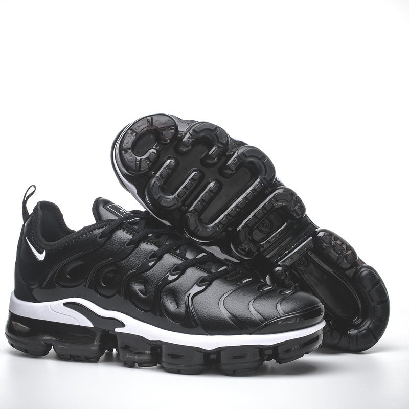 VaporMax Plus “Black/White”