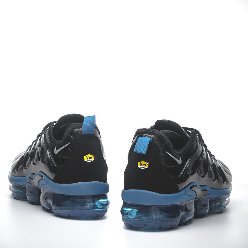 VaporMax Plus “Black Royal”