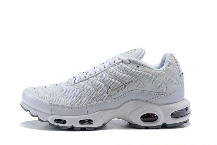 Air Max Plus TN 1 “Triple White” (Sola cinza)