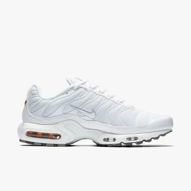 NIKE AIR MAX PLUS TN "TRIPLE WHITE" - PRONTA ENTREGA